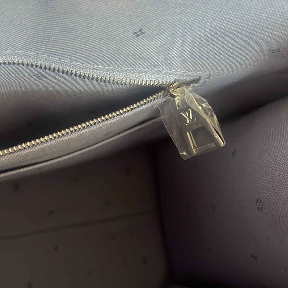 Louis Vuitton Escale On The Go GM - Picture 7 of 15